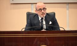 "Mesleğimizin geleceğini kime emanet ediyoruz?"